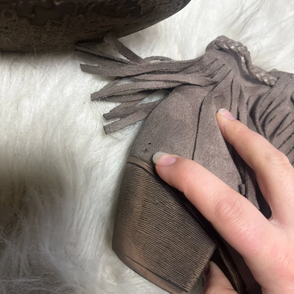 Rock and Candy Faux Leather Taupe Fringe Cowgirl Western Bootie size 4 Youth